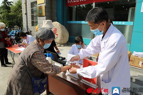 暖心善举，义诊同行——泰前街道农大社区卫生服务站为65岁以上老人提供免费体检服务